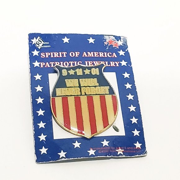We Will Never Forget 9-11-01 Spirit of America Patriotic Lapel Pin Flag Shield - Picture 1 of 4